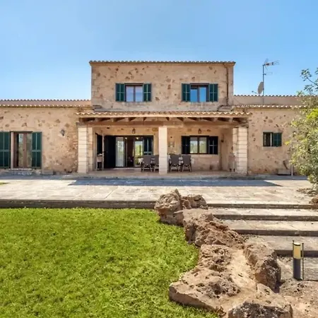 Encanto, Es Garrover Santany Villa